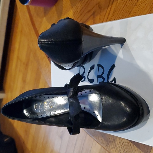 BCBG - Picture 3 of 4